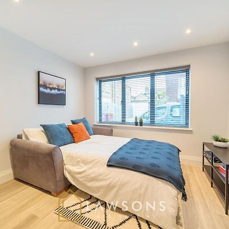 Apartamento Chic Living By Lawsons Windsor Exterior foto