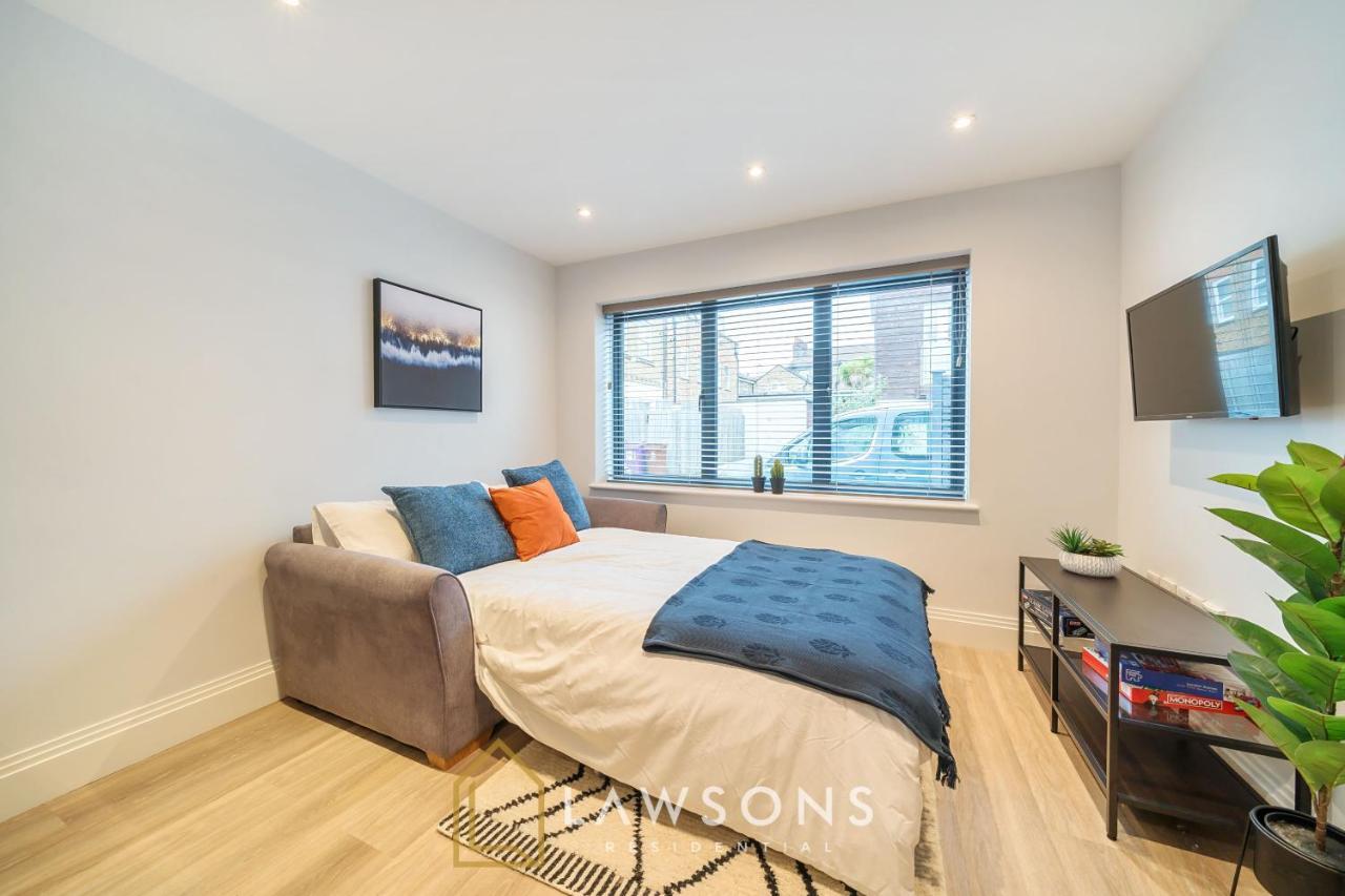 Apartamento Chic Living By Lawsons Windsor Exterior foto